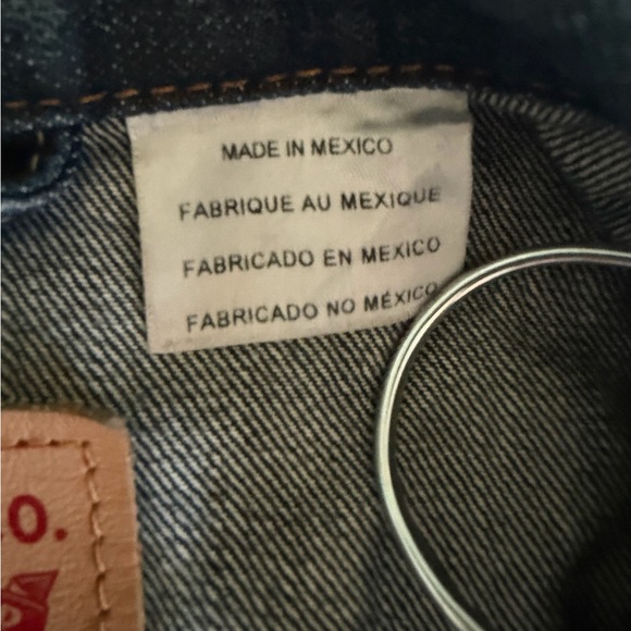 Levi's Men's Indigo Denim Jacket - Picture 4 of 15